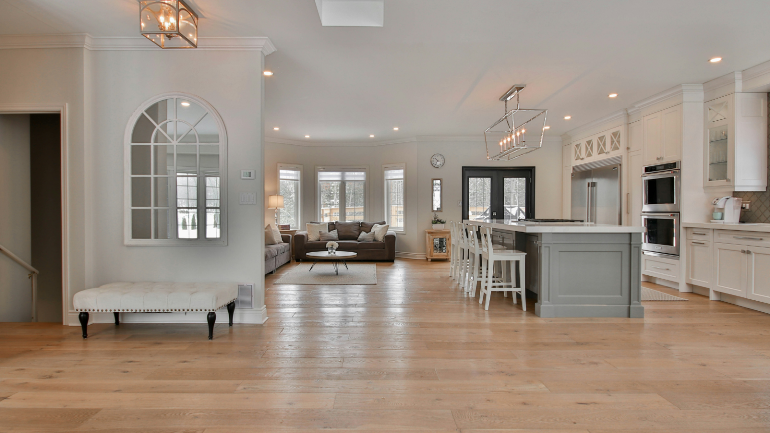 Modern Luxury in Interior Design: Trends, Influences, and Designers ...